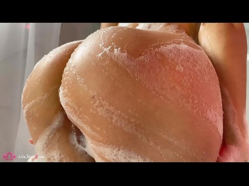❤️ Brunette dushda kuchli orgazm uchun vibrator bilan mushukni onanizm qiladi ☑ Super porno uz.porngifmag.ru