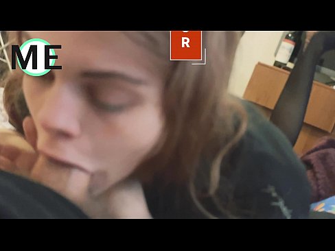 ❤️ Bo'g'iz bo'shlig'i, yirtilgan külotlu çoraplar va yirtilgan poshnalar bilan tanishish yoqimli ☑ Super porno uz.porngifmag.ru
